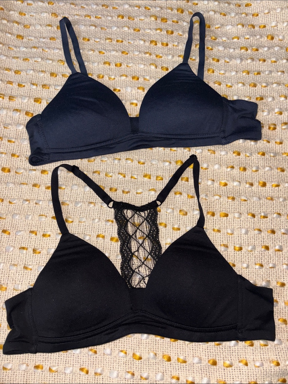 Delta Wireless Bralette Pair